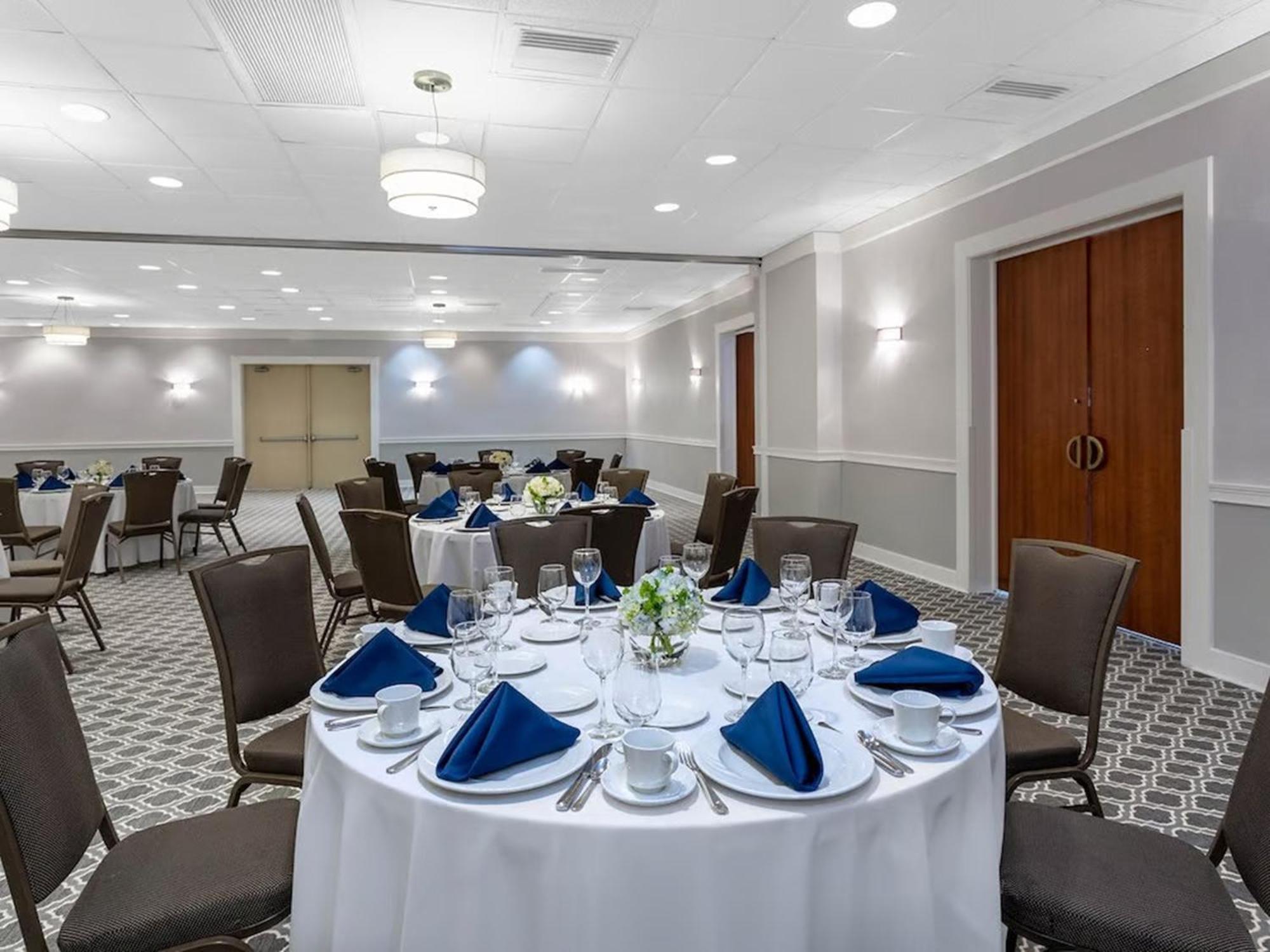 וסט פאלם ביץ' 88 Palms Hotel & Event Center מראה חיצוני תמונה
